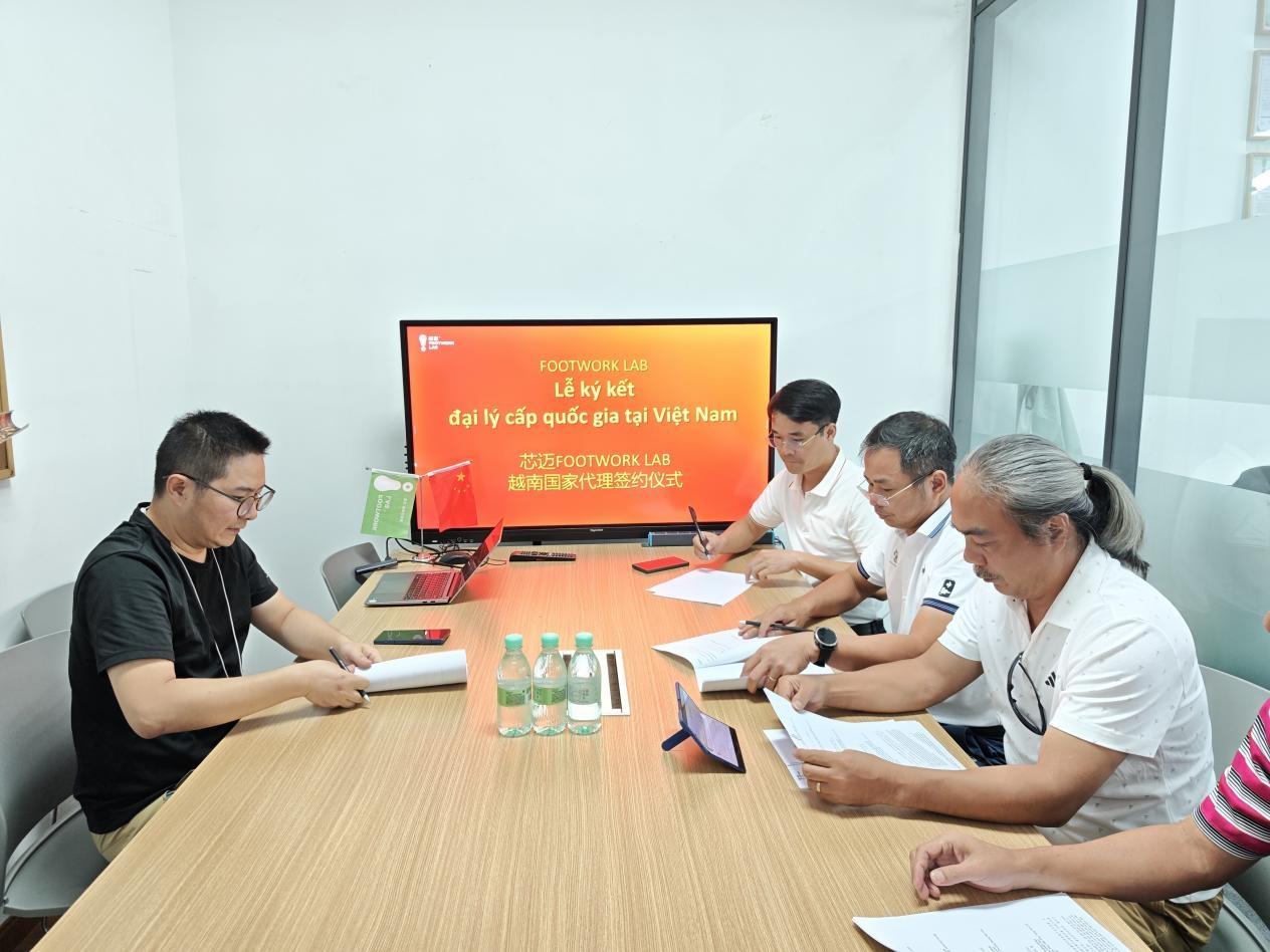 Vietnam Representative 3
