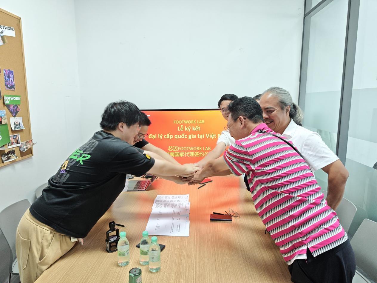 Vietnam Representative 4